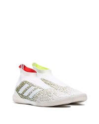 Chaussures de sport imprimées blanches adidas