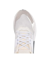 Chaussures de sport imprimées blanches adidas