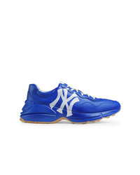 Chaussures de sport imprimées bleues Gucci
