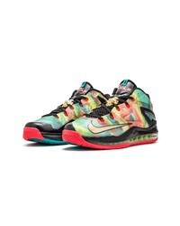 Chaussures de sport imprimées multicolores Nike