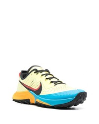 Chaussures de sport jaunes Nike