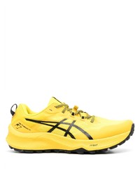 Chaussures de sport jaunes Asics