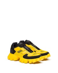 Chaussures de sport jaunes Prada