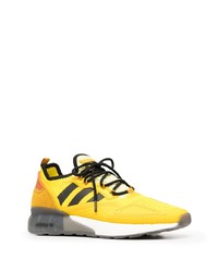 Chaussures de sport jaunes adidas