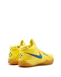 Chaussures de sport jaunes Nike