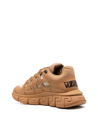 Chaussures de sport marron clair Versace