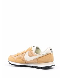 Chaussures de sport marron clair Nike