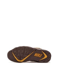 Chaussures de sport marron foncé Nike