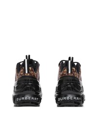 Chaussures de sport marron foncé Burberry