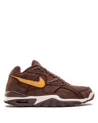 Chaussures de sport marron foncé Nike