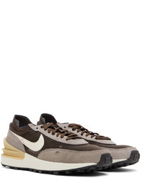 Chaussures de sport marron Nike