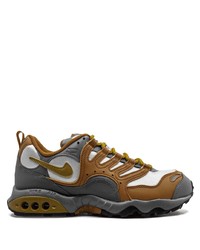 Chaussures de sport marron Nike