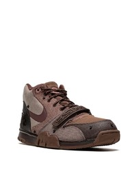 Chaussures de sport marron Nike