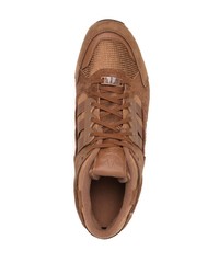 Chaussures de sport marron adidas