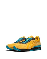 Chaussures de sport moutarde Asics