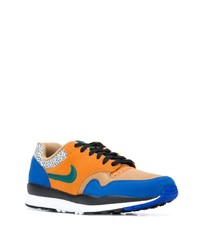 Chaussures de sport multicolores Nike