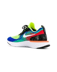 Chaussures de sport multicolores Nike