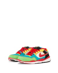 Chaussures de sport multicolores Nike