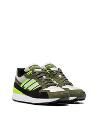 Chaussures de sport multicolores adidas