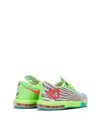 Chaussures de sport multicolores Nike