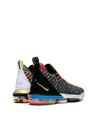 Chaussures de sport multicolores Nike