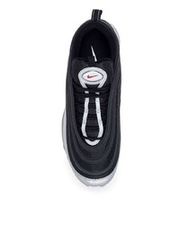 Chaussures de sport noir et argenté Nike