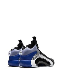 Chaussures de sport noir et bleu Jordan