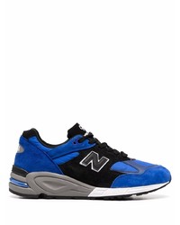Chaussures de sport noir et bleu New Balance