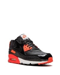 Chaussures de sport noir et orange Nike