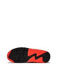 Chaussures de sport noir et orange Nike