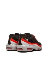 Chaussures de sport noir et orange Nike