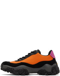 Chaussures de sport noir et orange McQ