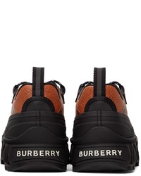 Chaussures de sport noir et orange Burberry