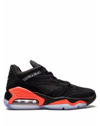 Chaussures de sport noir et orange Jordan