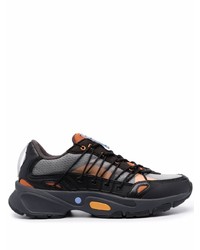 Chaussures de sport noir et orange McQ