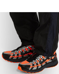 Chaussures de sport noir et orange Nike