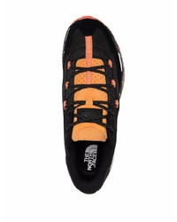 Chaussures de sport noir et orange The North Face