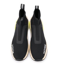 Chaussures de sport noires et blanches Vfts