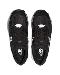 Chaussures de sport noires et blanches New Balance