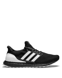 Chaussures de sport noires et blanches adidas