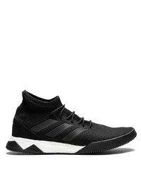 Chaussures de sport noires et blanches adidas