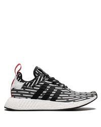 Chaussures de sport noires et blanches adidas