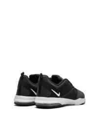 Chaussures de sport noires et blanches Nike