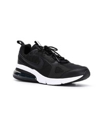 Chaussures de sport noires et blanches Nike