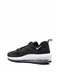 Chaussures de sport noires et blanches Nike