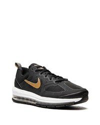 Chaussures de sport noires et blanches Nike