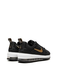 Chaussures de sport noires et blanches Nike