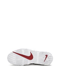 Chaussures de sport noires et blanches Nike