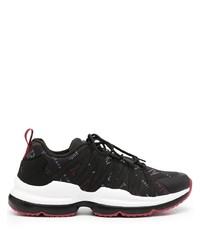 Chaussures de sport noires et blanches Armani Exchange