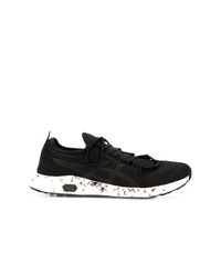 Chaussures de sport noires et blanches Asics